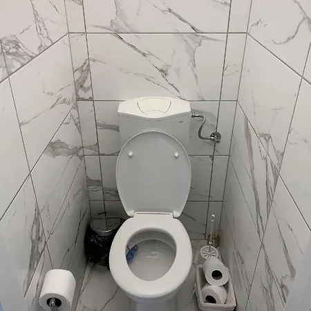 Πανσιόν Ari 3*